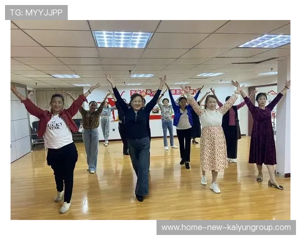 打造服务社区居民健身需求的体育新闻信息平台，社区体育活动使居民能就近就便开展健身活动